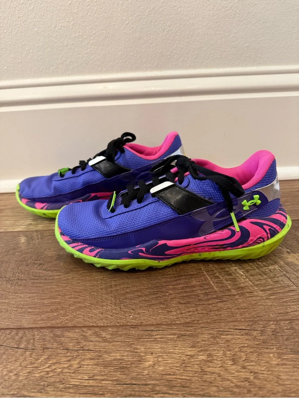 UA Harper 10 Turf PE 'Mad House' Youth Baseball Shoes size 5.5Y